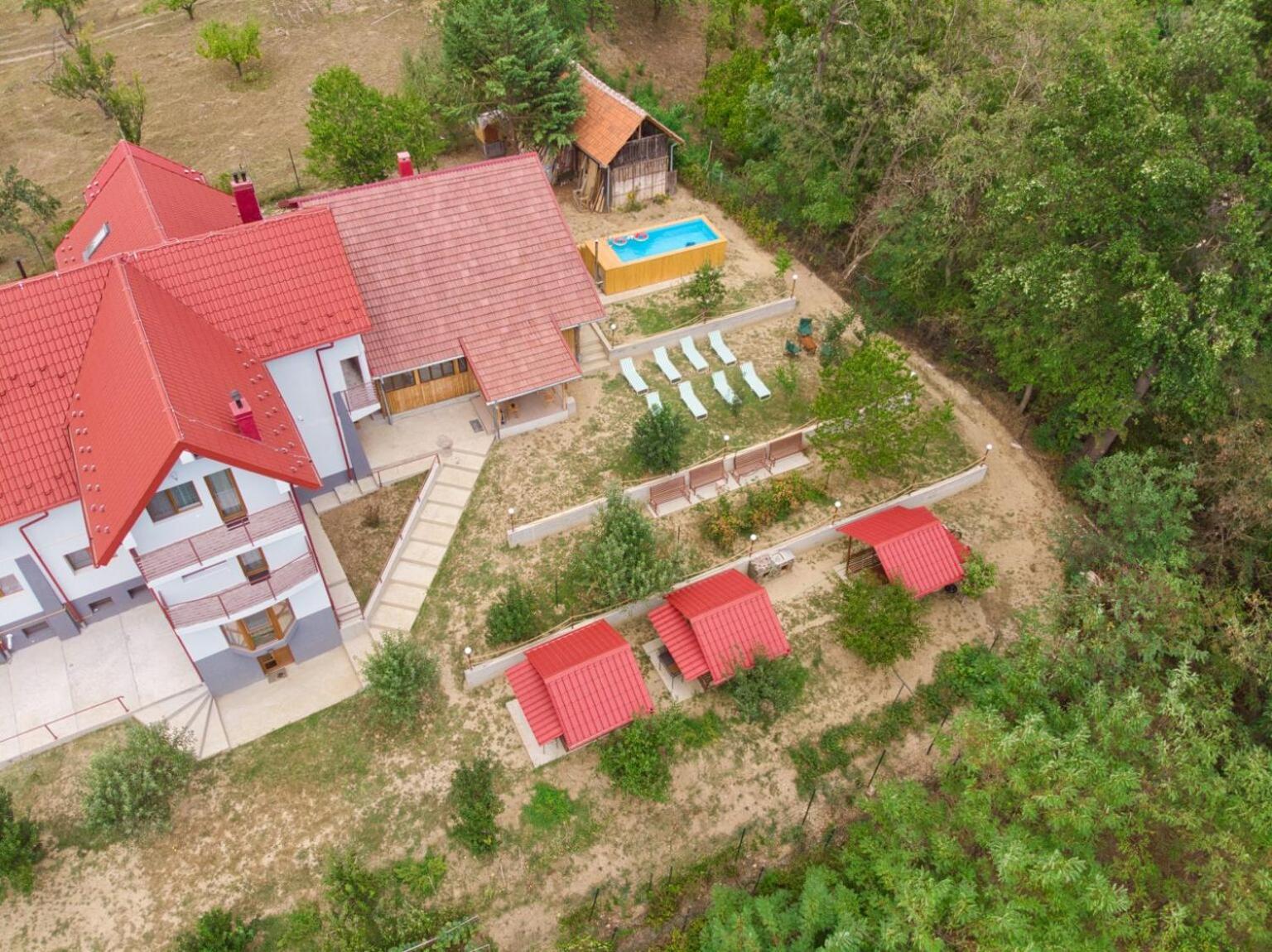 Perla Argesului, Ciubar, Piscina, Lift, Gratar, Cabana, Pensiuni, Hotel Cazare Transfagarasan Curtea De Arges Albestii de Arges Exterior photo