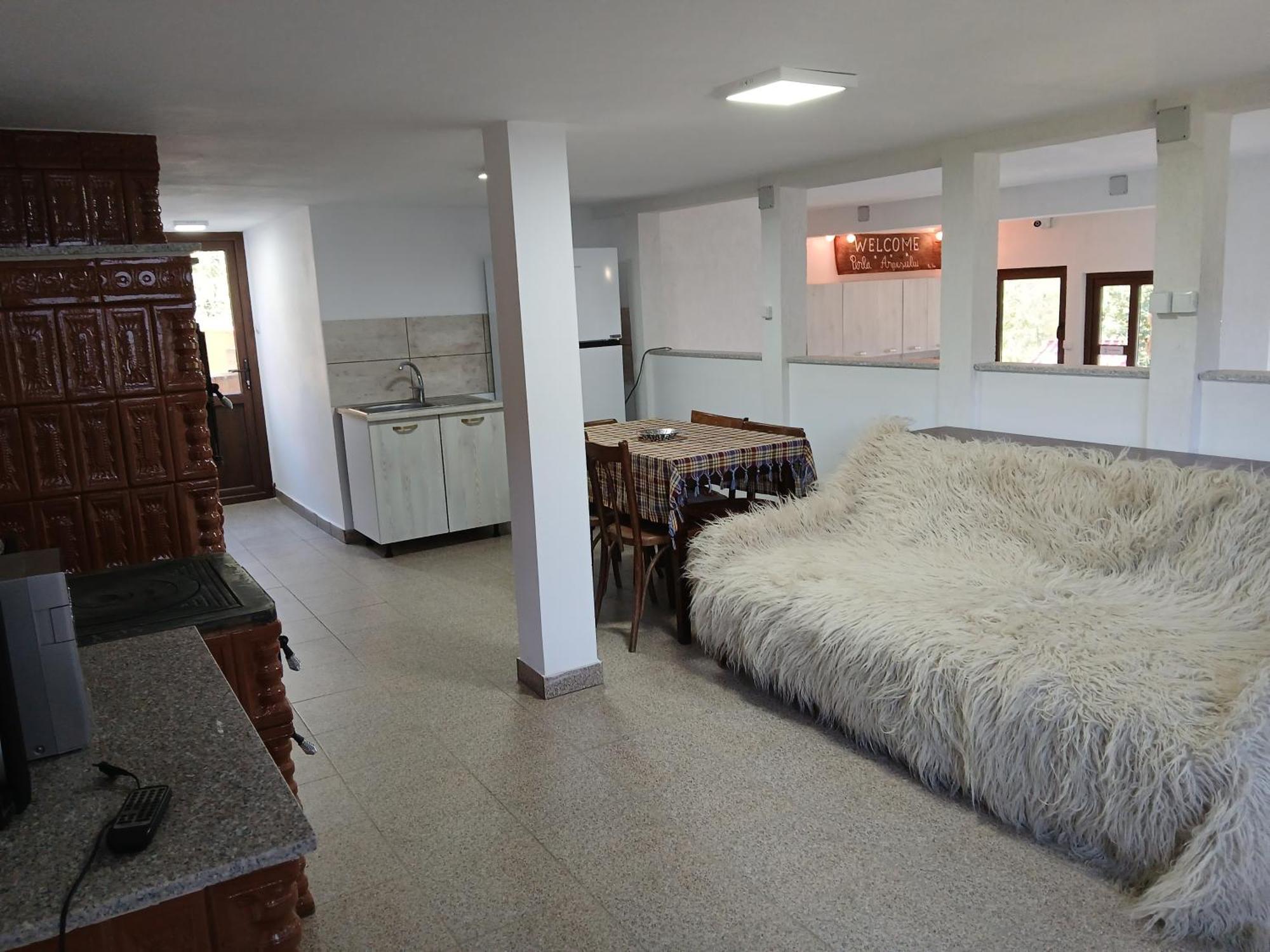 Perla Argesului, Ciubar, Piscina, Lift, Gratar, Cabana, Pensiuni, Hotel Cazare Transfagarasan Curtea De Arges Albestii de Arges Exterior photo